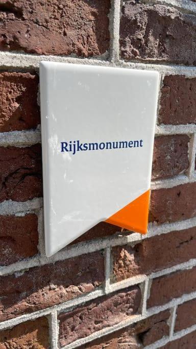 Puur Eastermar - Monumentaal, Authentiek En Luxe Koetshuis Aan Open Vaarwater Met Jacuzzi En Sauna Oostermeer Exterior foto
