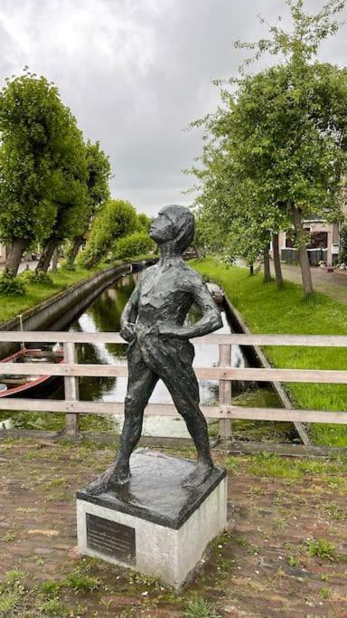 Puur Eastermar - Monumentaal, Authentiek En Luxe Koetshuis Aan Open Vaarwater Met Jacuzzi En Sauna Oostermeer Exterior foto
